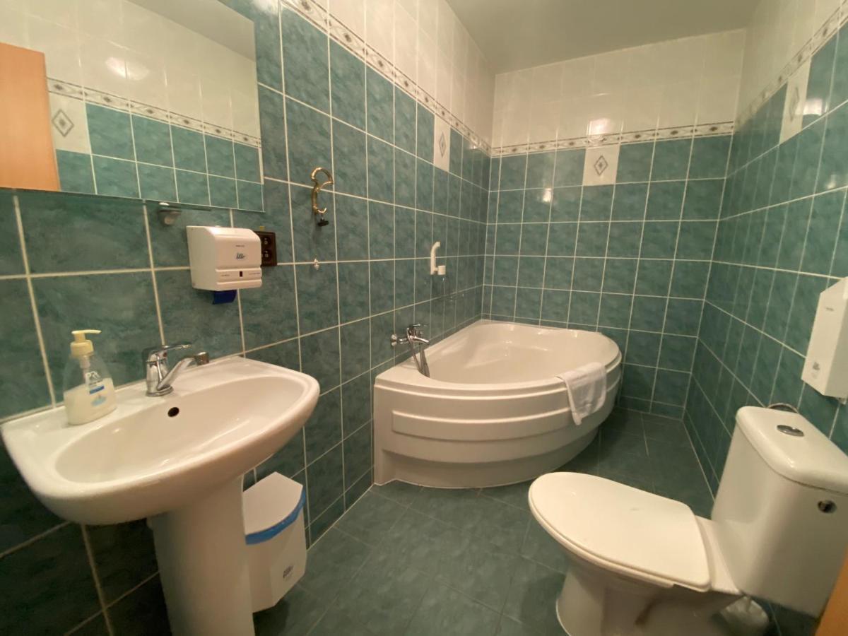 Hotel David Velke Bosany Luaran gambar