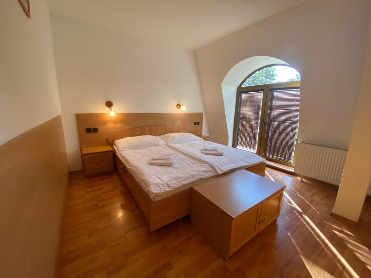Hotel David Velke Bosany Luaran gambar