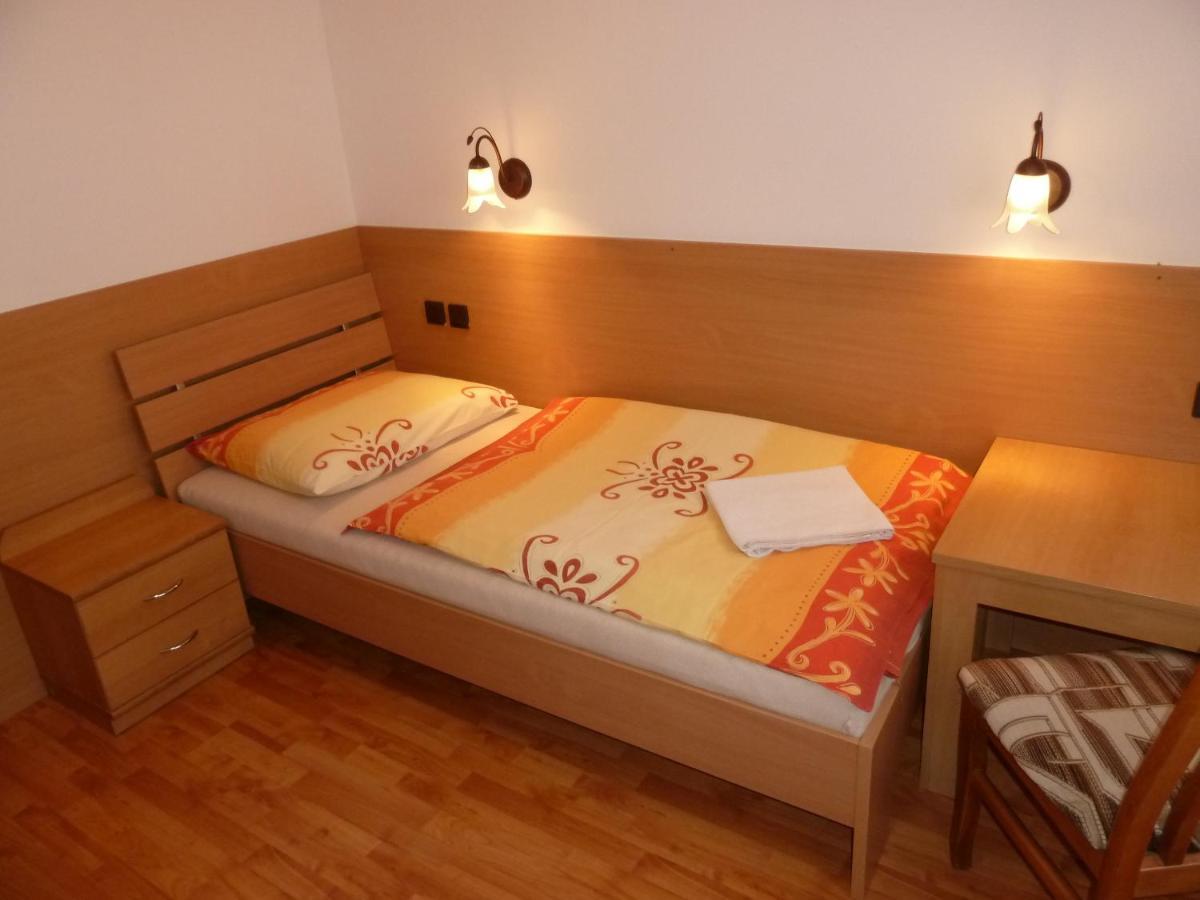 Hotel David Velke Bosany Luaran gambar