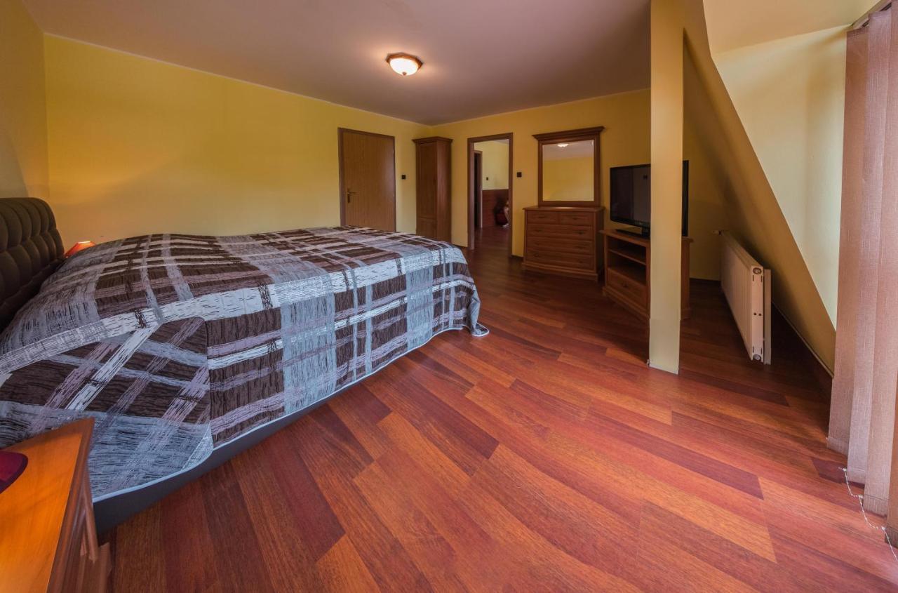 Hotel David Velke Bosany Luaran gambar